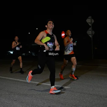 Runner Photo 7430380
