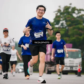 Runner Photo 7430385