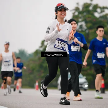 Runner Photo 7430390