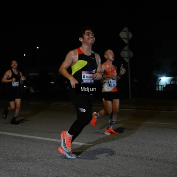 Runner Photo 7430403