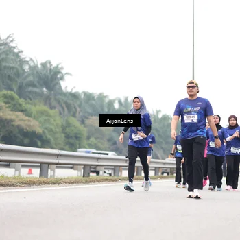Runner Photo 7430414