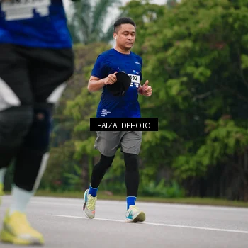 Runner Photo 7430417