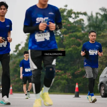 Runner Photo 7430421