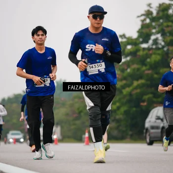 Runner Photo 7430430