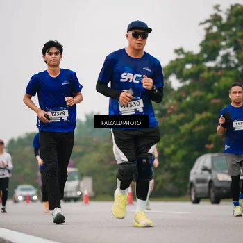 Runner Photo 7430436