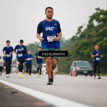 Runner Photo 7430474