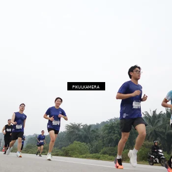 Runner Photo 7430483