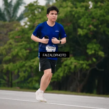 Runner Photo 7430486