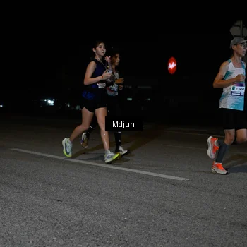 Runner Photo 7430498