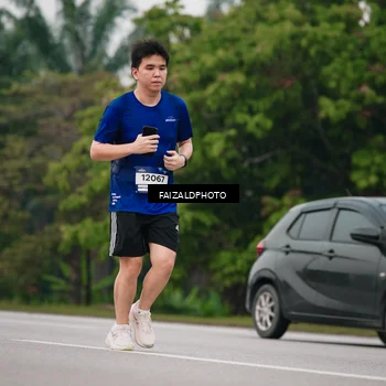 Runner Photo 7430508