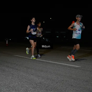 Runner Photo 7430512