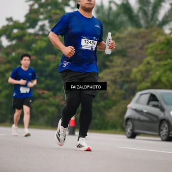 Runner Photo 7430525
