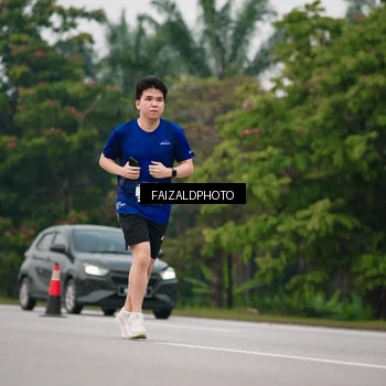 Runner Photo 7430527