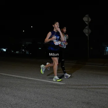 Runner Photo 7430532