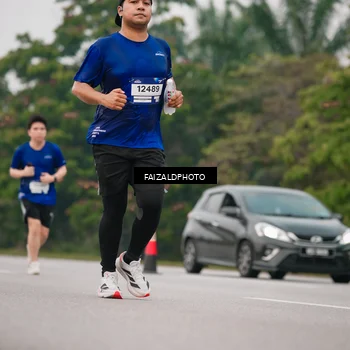 Runner Photo 7430534