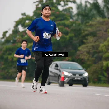Runner Photo 7430544