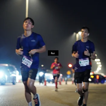 Runner Photo 7430549
