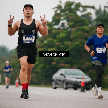 Runner Photo 7430594