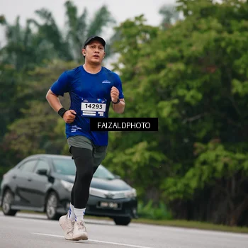 Runner Photo 7430598