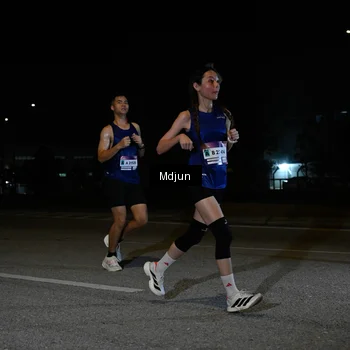 Runner Photo 7430659