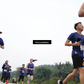 Runner Photo 7430661