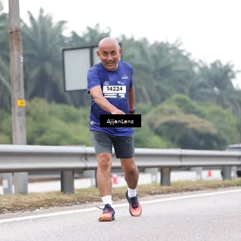 Runner Photo 7430683