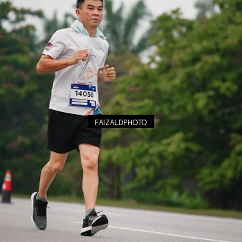 Runner Photo 7430717