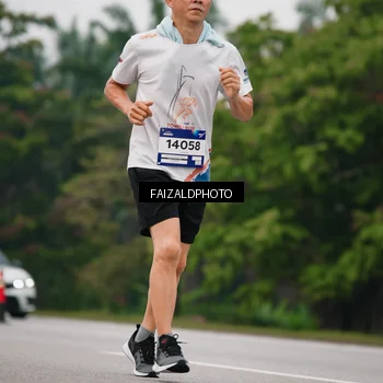 Runner Photo 7430719