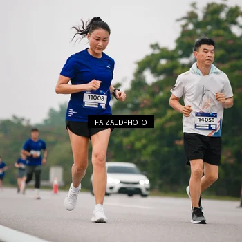 Runner Photo 7430721