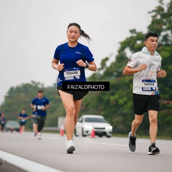 Runner Photo 7430725