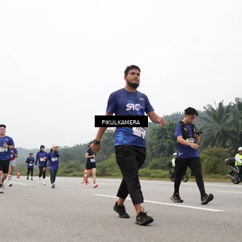 Runner Photo 7430745