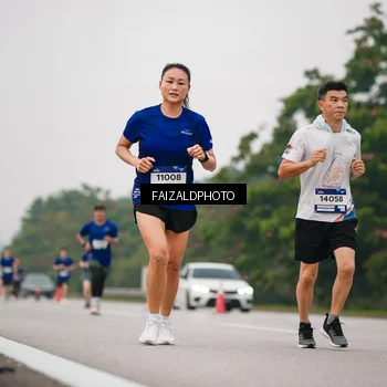 Runner Photo 7430751