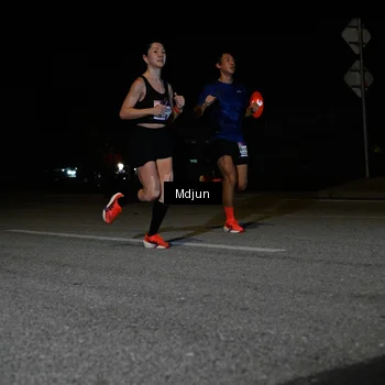 Runner Photo 7430757