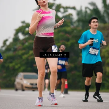 Runner Photo 7430818