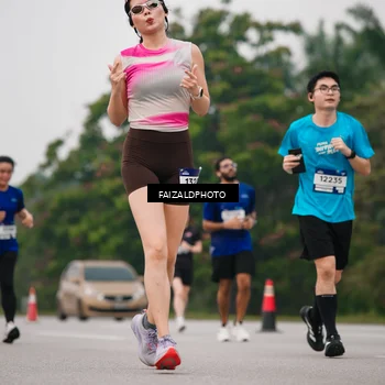 Runner Photo 7430826