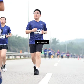 Runner Photo 7430845