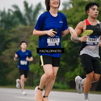 Runner Photo 7430852