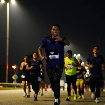 Runner Photo 7430858