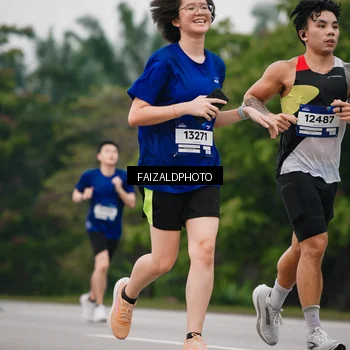 Runner Photo 7430859