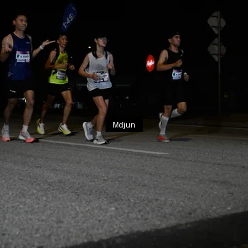 Runner Photo 7430935
