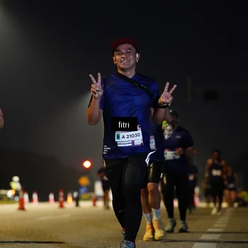Runner Photo 7430946