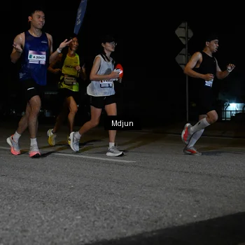 Runner Photo 7430949
