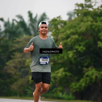 Runner Photo 7430973