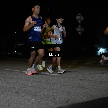 Runner Photo 7430987