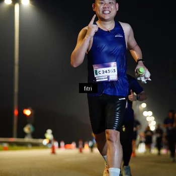 Runner Photo 7430999