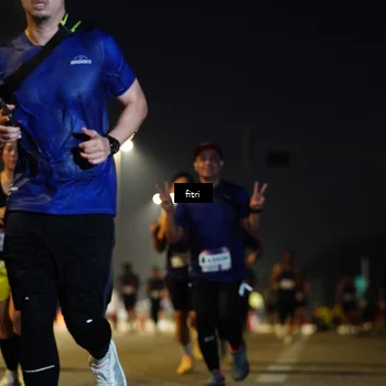 Runner Photo 7431002
