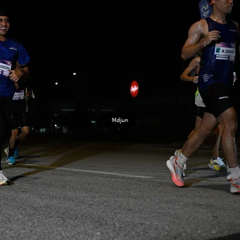 Runner Photo 7431010