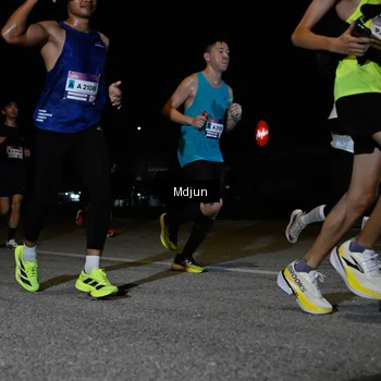 Runner Photo 7431054