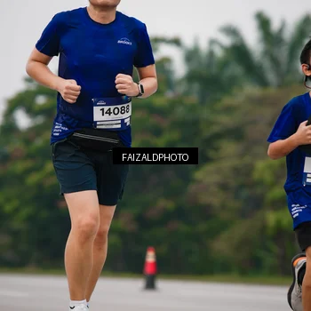Runner Photo 7431081