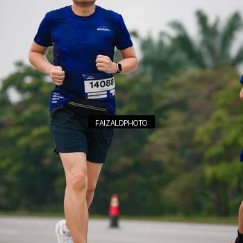 Runner Photo 7431082